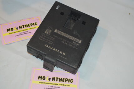 Freightliner Cascadia Diamler Chassis Control Module A06-74995-007 A06-74995-008
